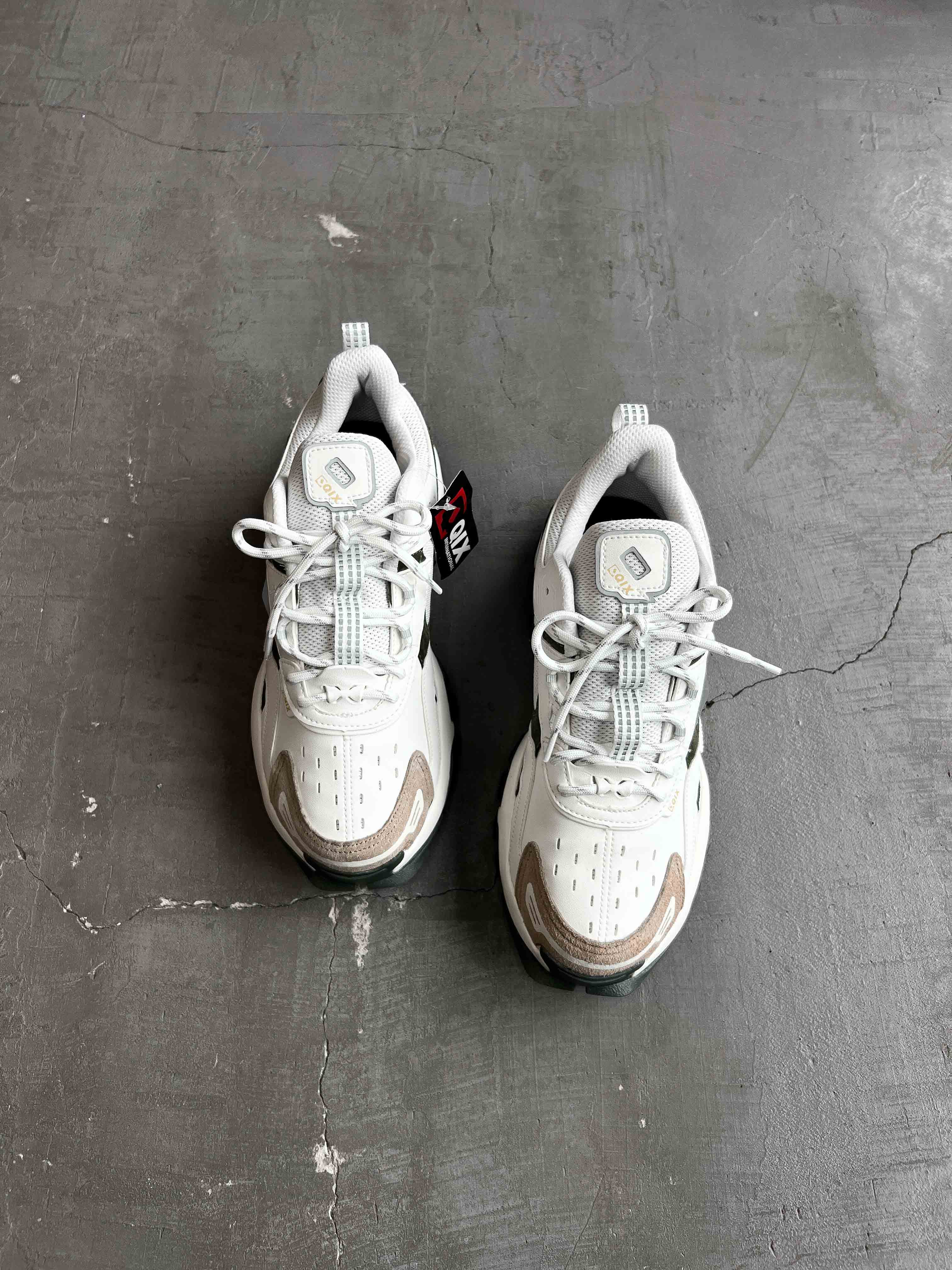 TÊNIS QIX TREK URBAN HIKING VERDE BRANCO | TEAHUPOO