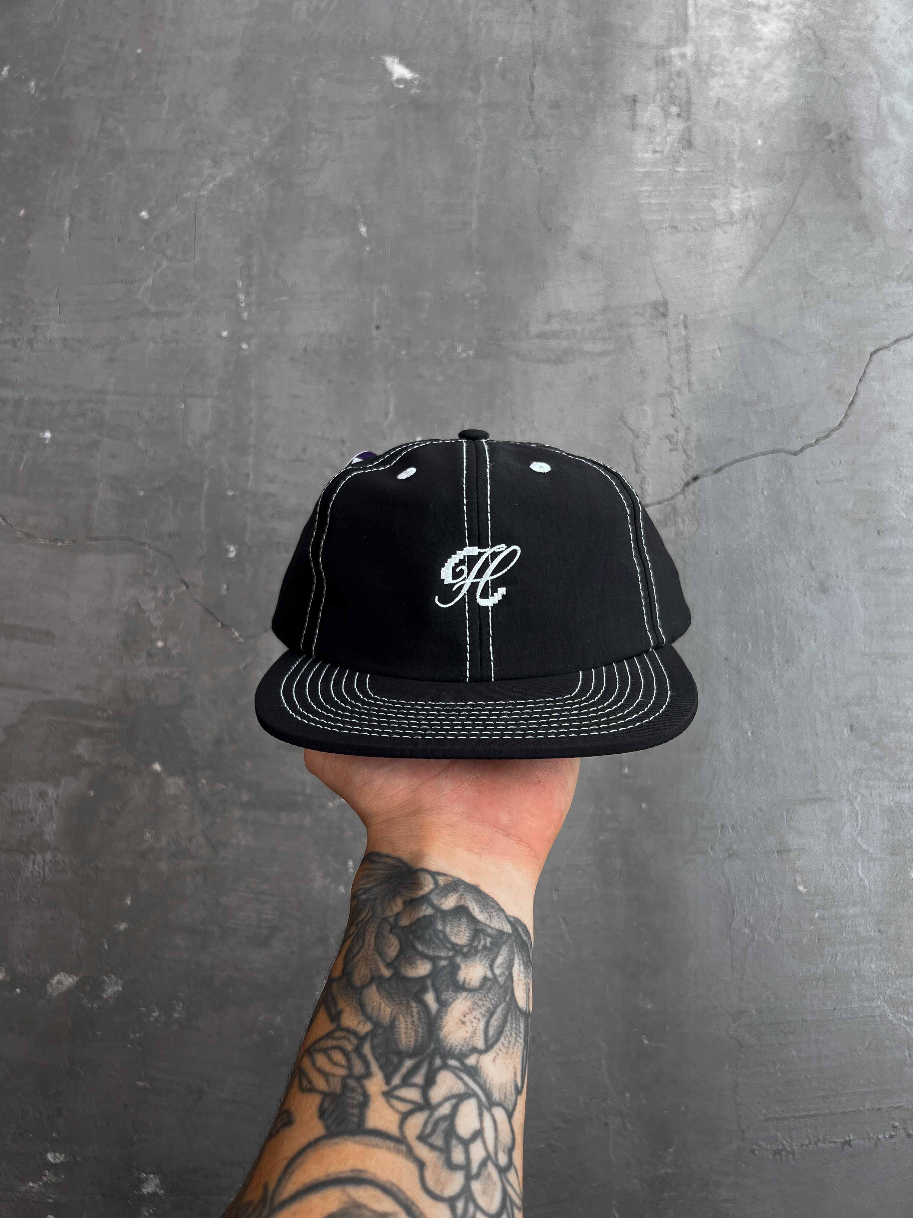 BONÉ HOCKS SIX PANEL PIXEL STRAPBACK | TEAHUPOO