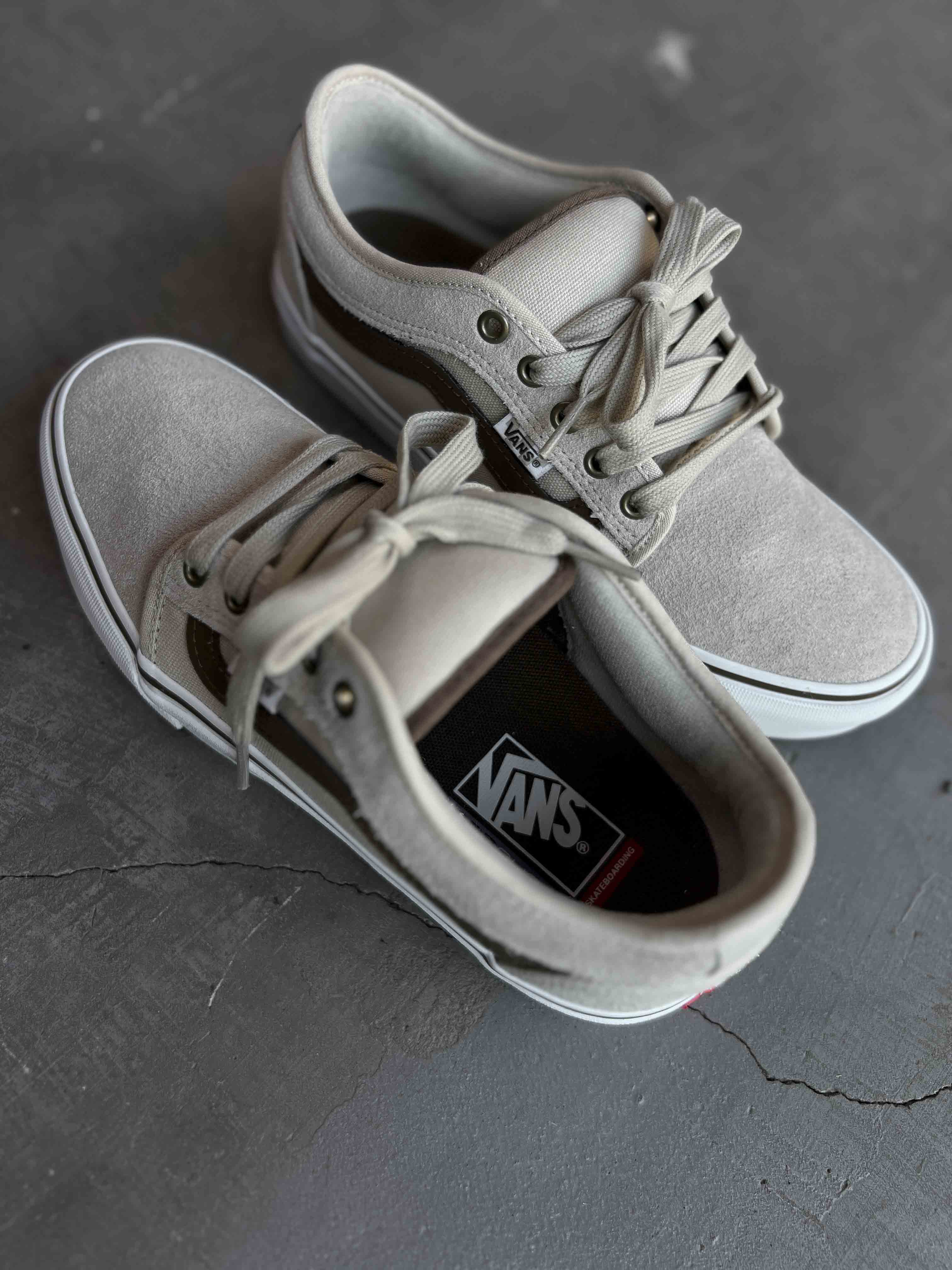 8725 キモかわE DS TÊNIS VANS CHUKKA LOW SIDESTRIPE SKATE ESPRESSO KHAKI | TEAHUPOO